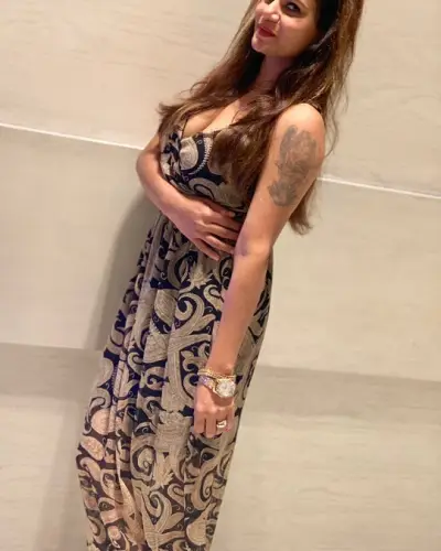 Sawali Escort